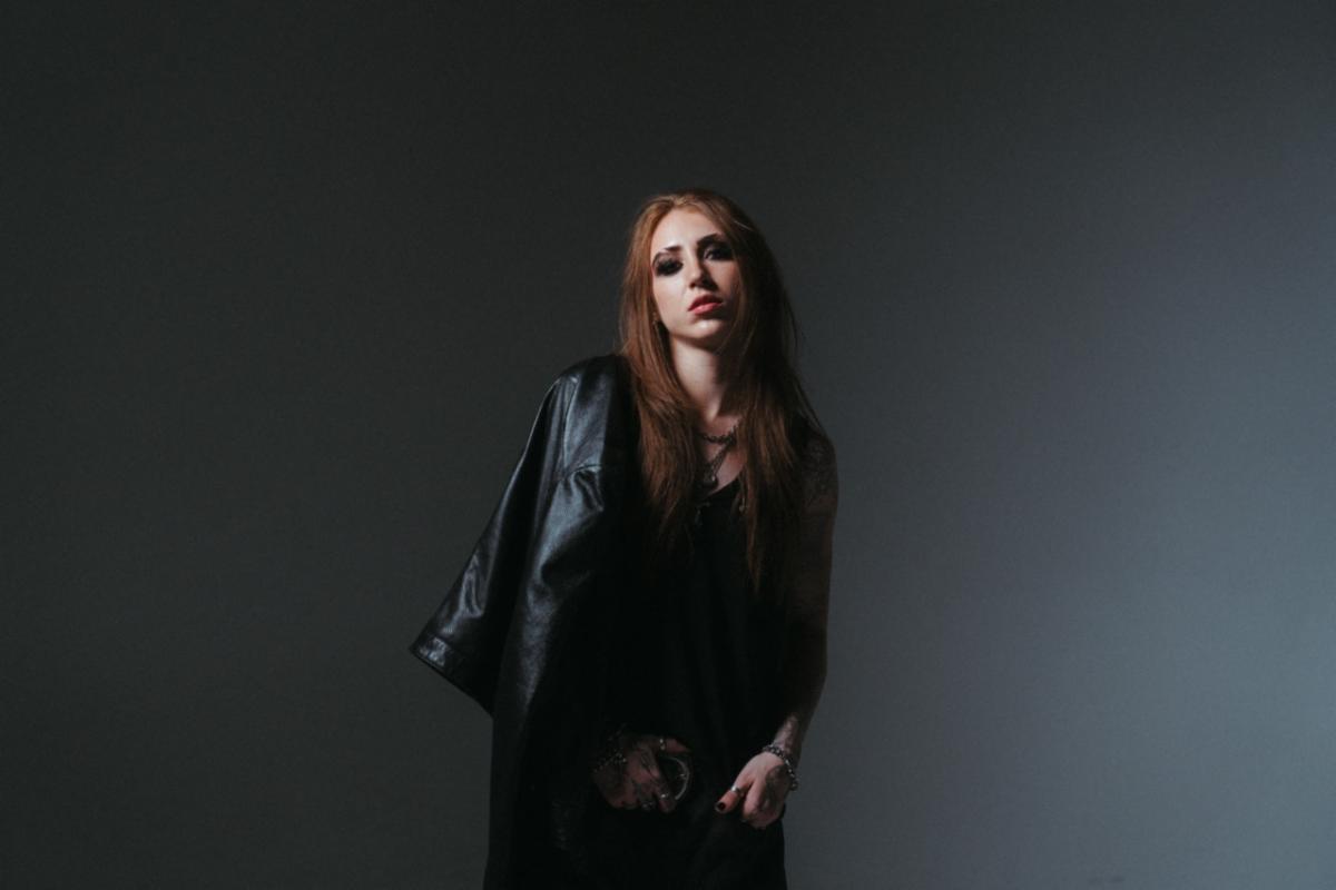 Kami Kehoe kicks off 2026 reimagining modern rock classic 'Sex On Fire ...