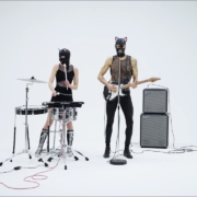 news_2026-02-28_Animaux Formidables video I Am a Cat and I Love My Dog